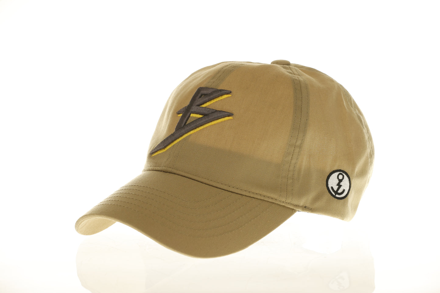 Gorra cerrada marron B